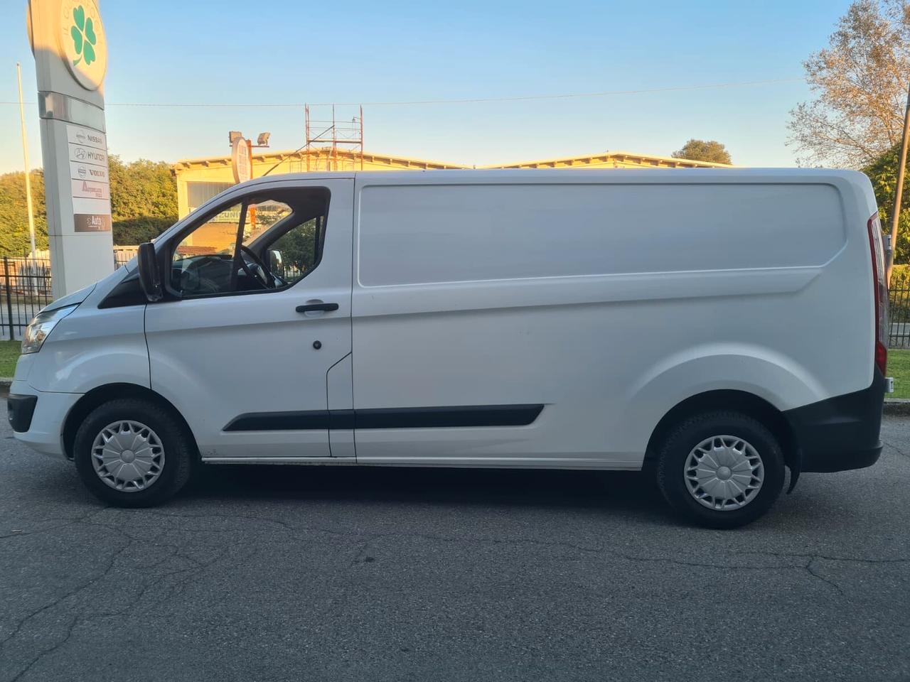 Ford Transit Custom Van 2.2tdci 125cv L1H1 motore nuovo