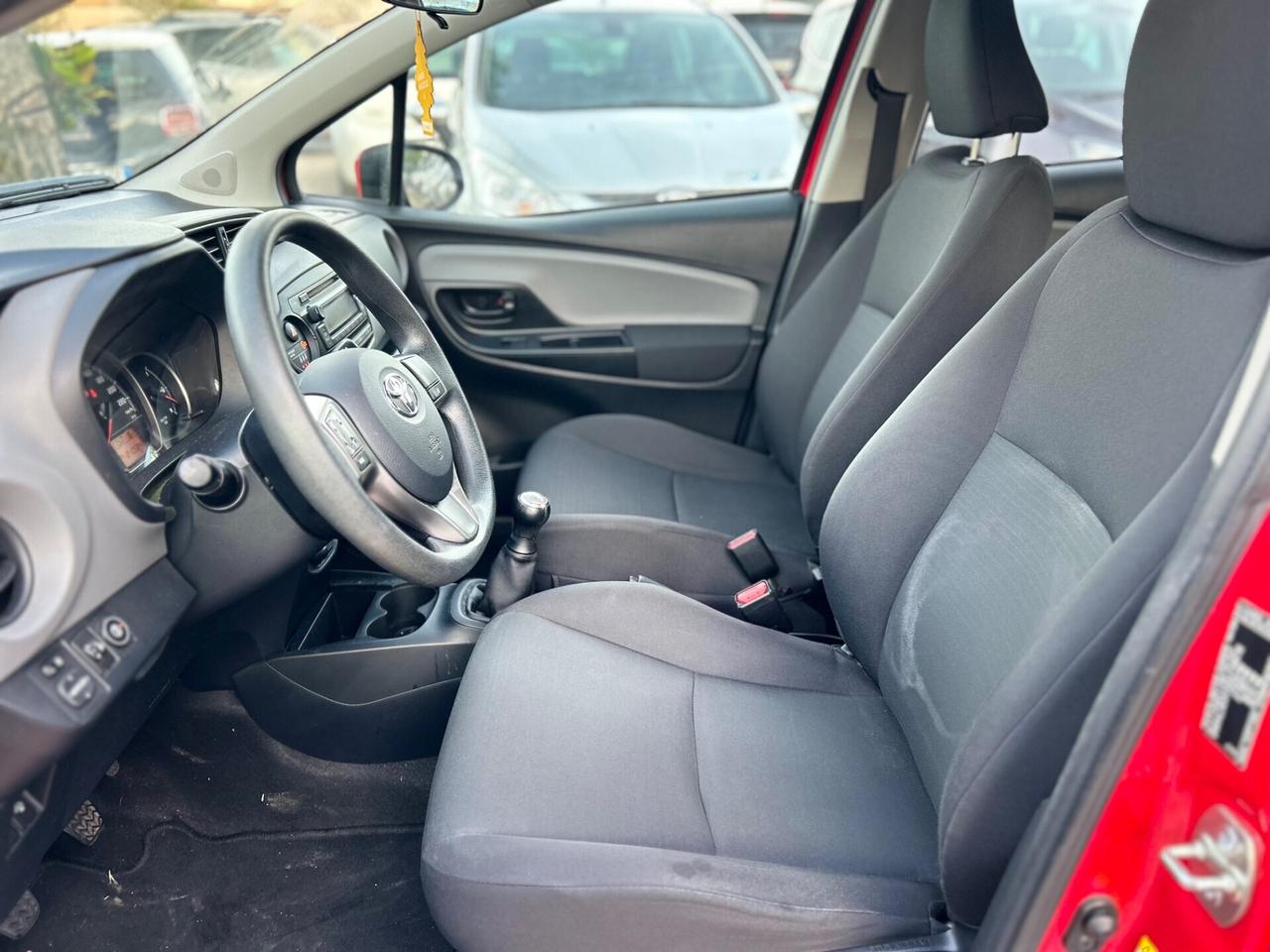 Toyota Yaris 1.0 5 porte Lounge