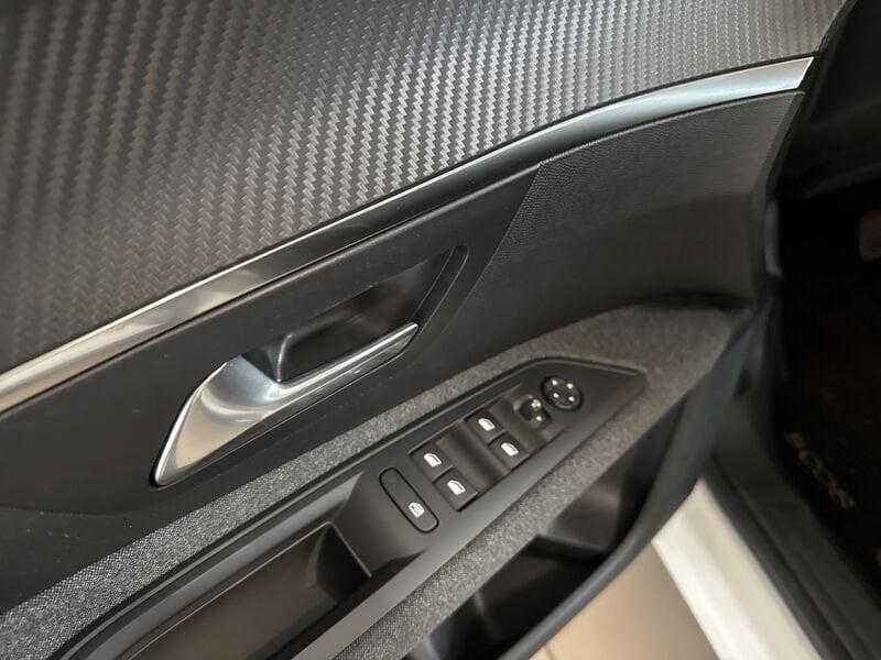 Peugeot 5008 BlueHDi 130 EAT8 S&S Business 7 POSTI