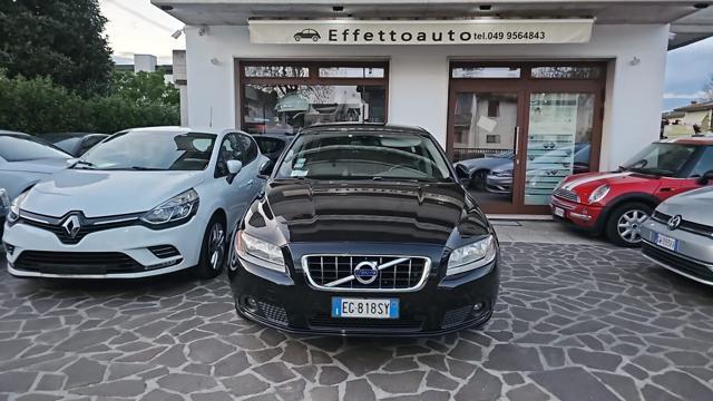 VOLVO V70 D3 Geartronic Momentum