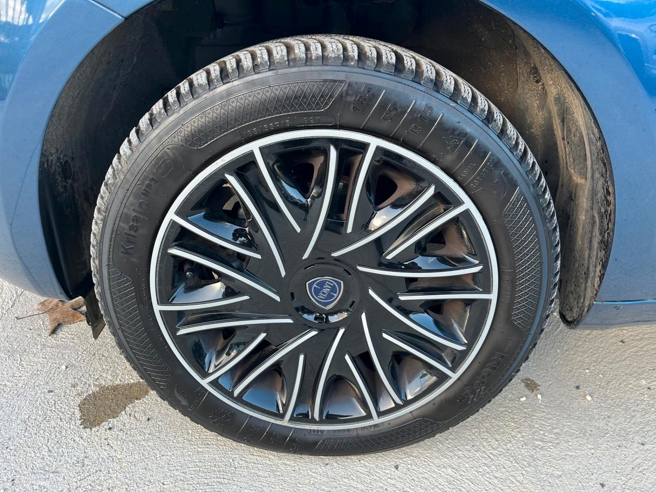 Lancia Ypsilon 1.0 FireFly 5 porte S&S Hybrid Gold