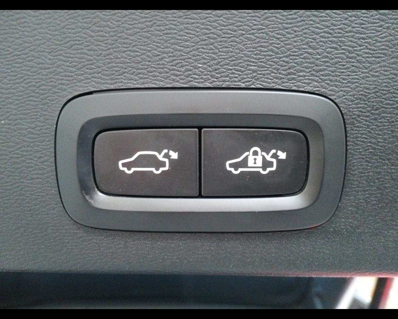 VOLVO XC40 (2017-->) XC40 T2 Business