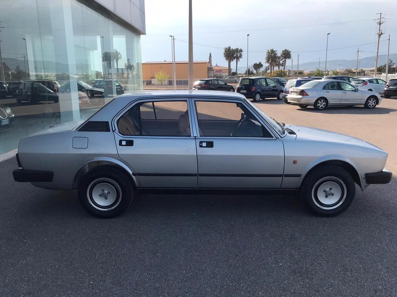 ALFA ROMEO ALFETTA 2.0I QUADRIFOGLIO ORO