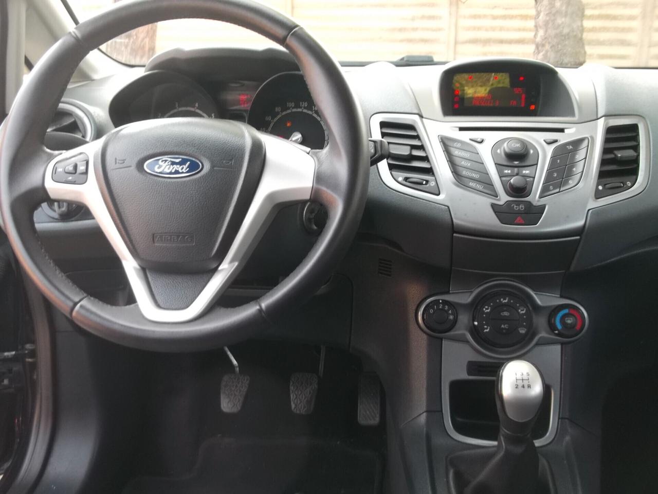 Ford Fiesta 1.2 Benzina Neopatentati 2009