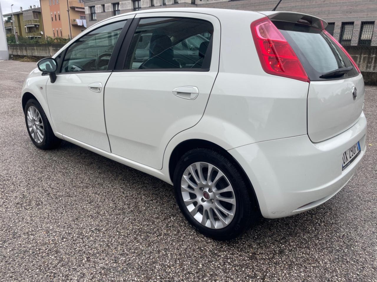 Grande Punto 1.4 GPL 2029 ok x neo patentati