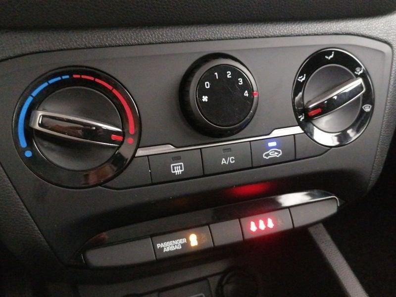 Hyundai i20 II 2018 1.2 mpi Connectline 75cv 5p