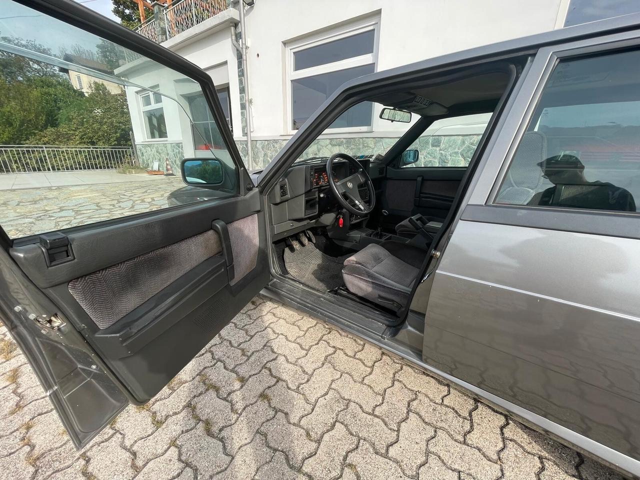 Alfa Romeo 75 2.0i Twin Spark