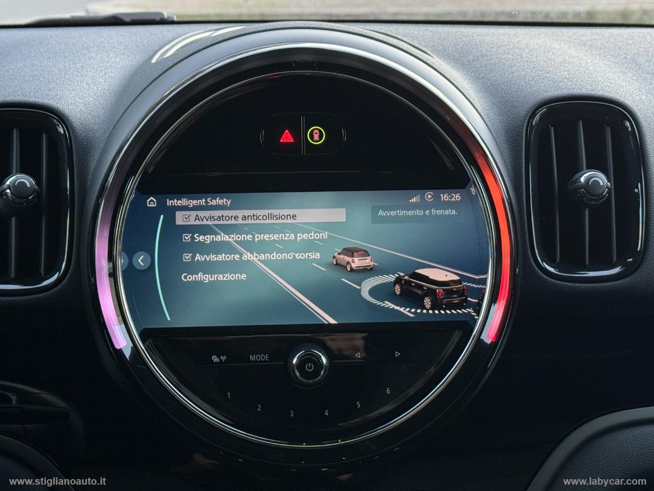 MINI Mini Cooper D Essential Countryman