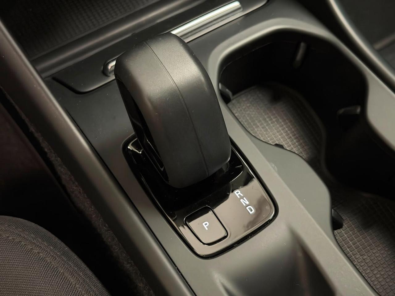 Volvo XC40 B3 automatico Core