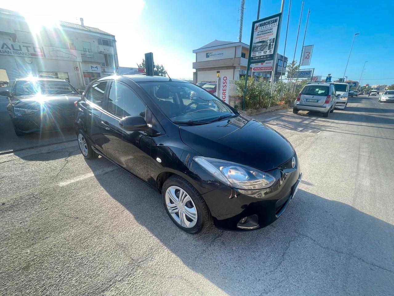 Mazda 2 Mazda2 1.3 16V 75CV 5p. Play GPL