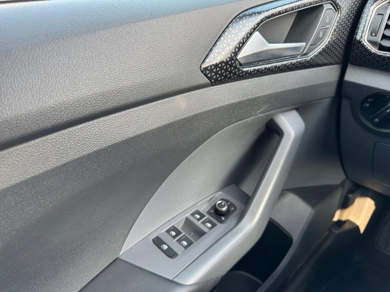 Volkswagen T-Cross 1.6 TDI DSG