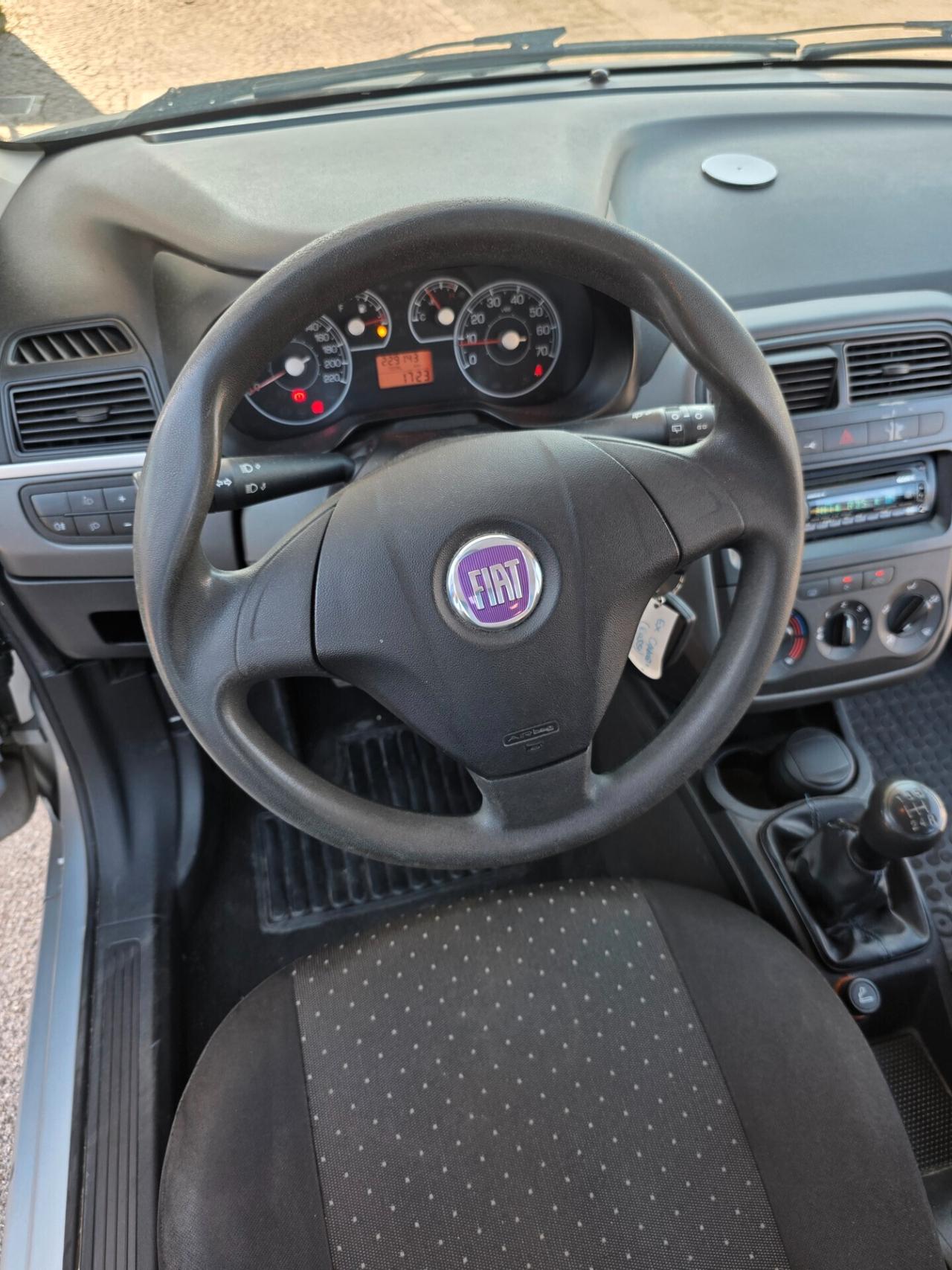 Fiat Grande Punto 1.3 MJT 75 CV 5 porte con 229.000km Neopatentati ok