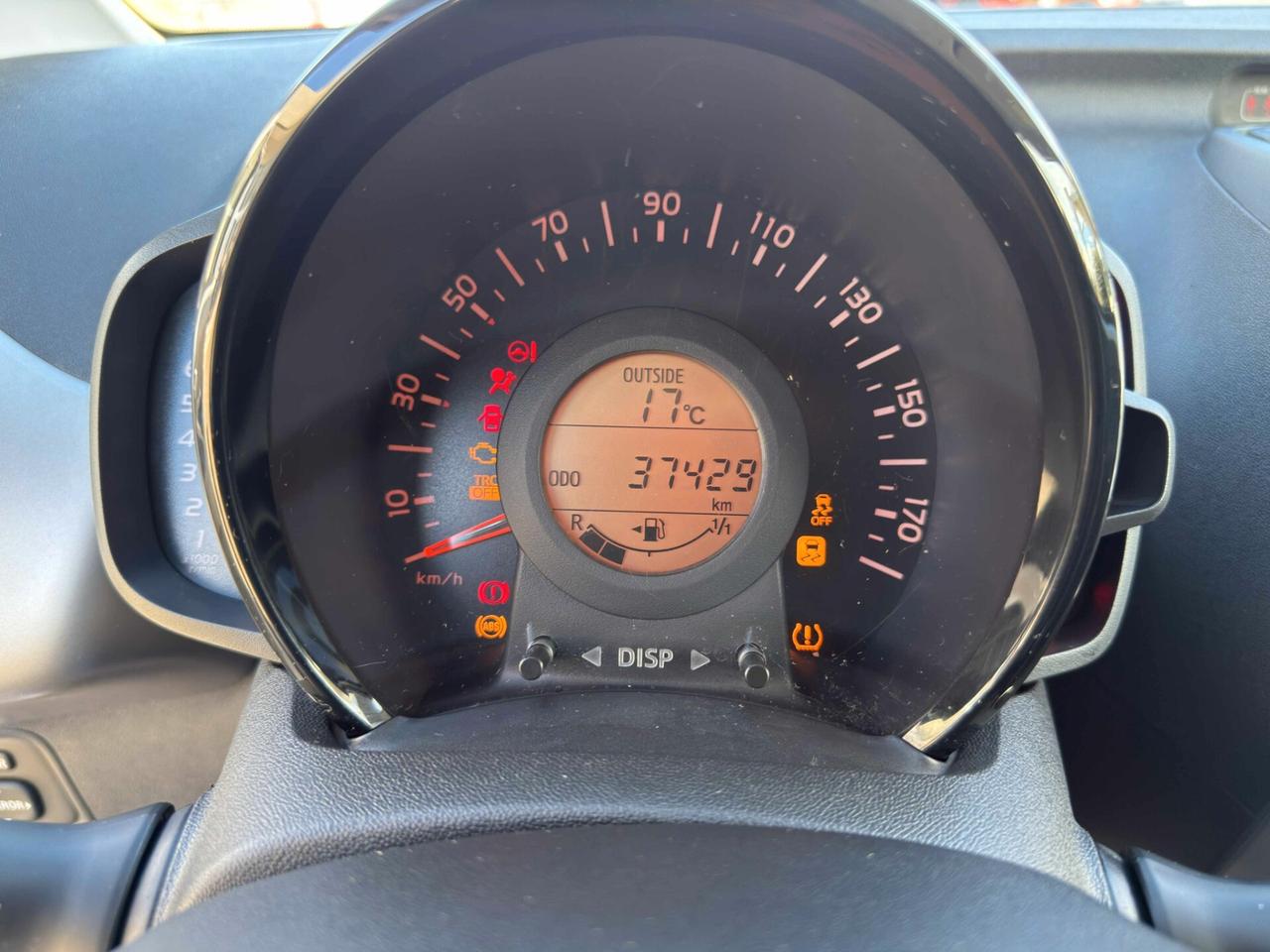 Toyota Aygo 1.0 VVT-i 69 CV 5 porte x-play