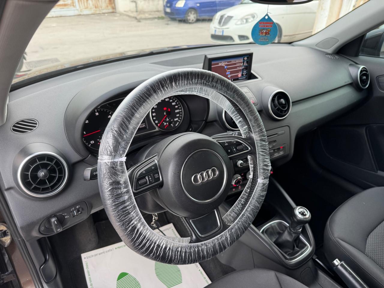 Audi A1 SPB 1.6 TDI 90Cv Block shaft IMPECCABILE