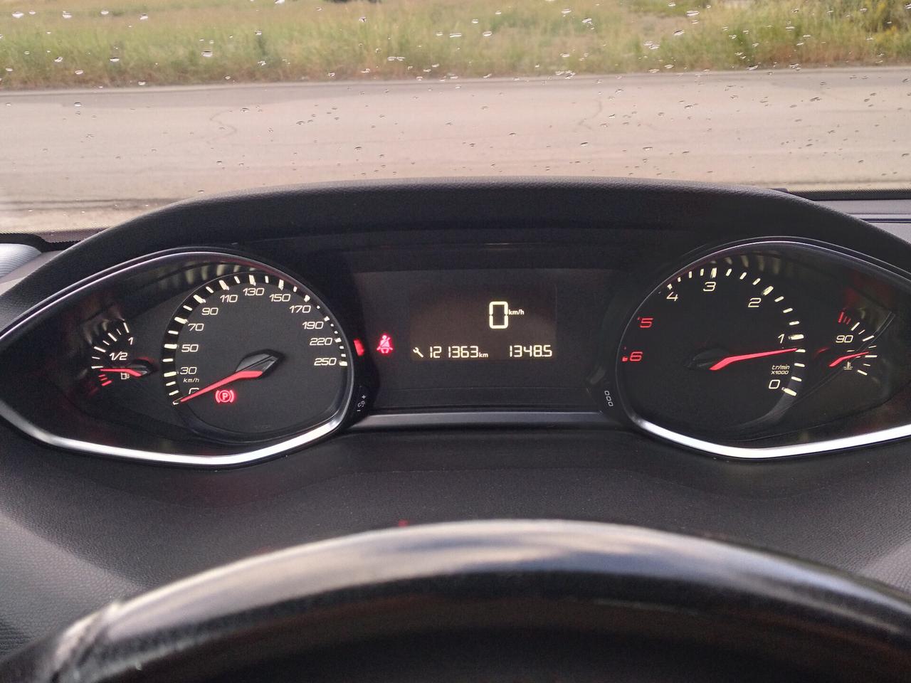 Peugeot 308 BlueHDi 100 S&S SW Business