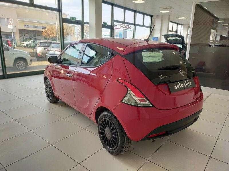 Lancia Ypsilon Ypsilon 1.0 FireFly 5 porte S&S Hybrid Silver