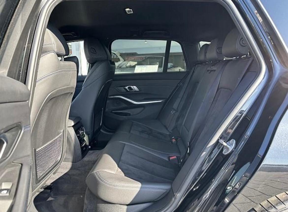 BMW 320 d xDrive Tour M Pacchetto sportivo