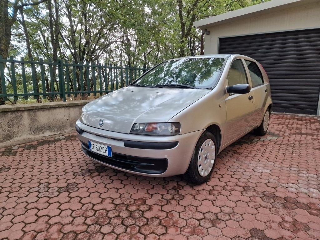 Fiat Punto 1.2i cat 5 porte ELX neopatentati