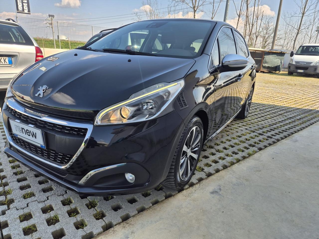 Peugeot 208 BlueHDi 100 5 porte Allure