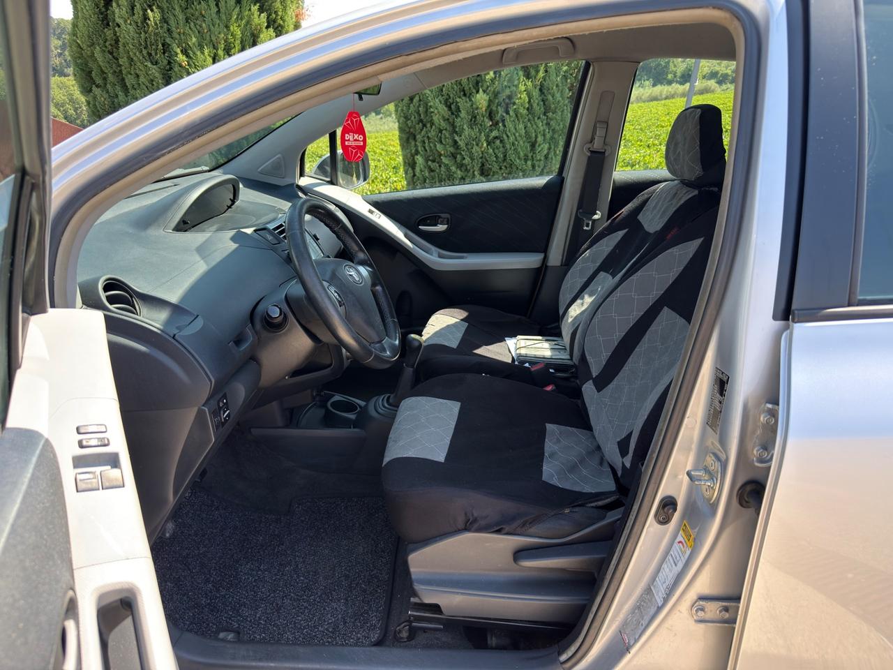 Toyota Yaris 1.3 5 porte Sol PERFETTA