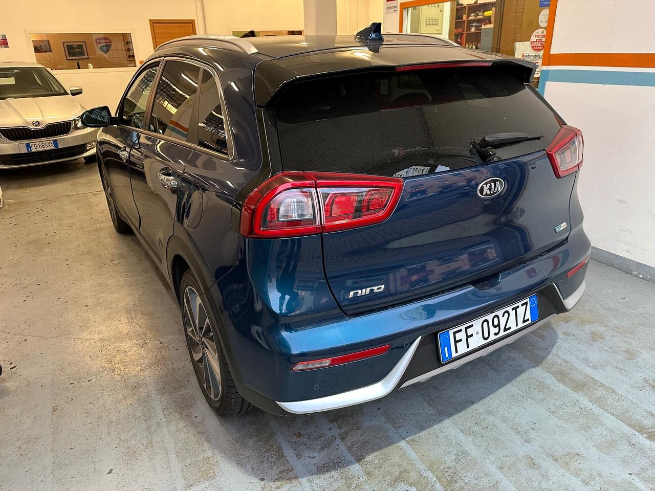 Kia Niro 1.6 GDi DCT HEV Style - Autonavigli