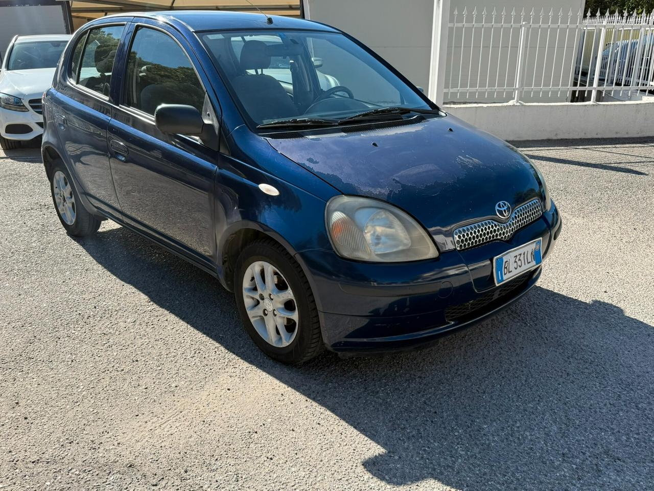 Toyota Yaris 1.0i 16V cat 5 porte Sol