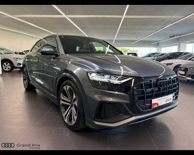 AUDI Q8 45 TDI quattro tiptronic Sport