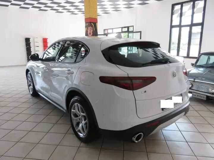 Alfa Romeo Stelvio 2.2 Turbodiesel 190 CV AT8 Q4 Business