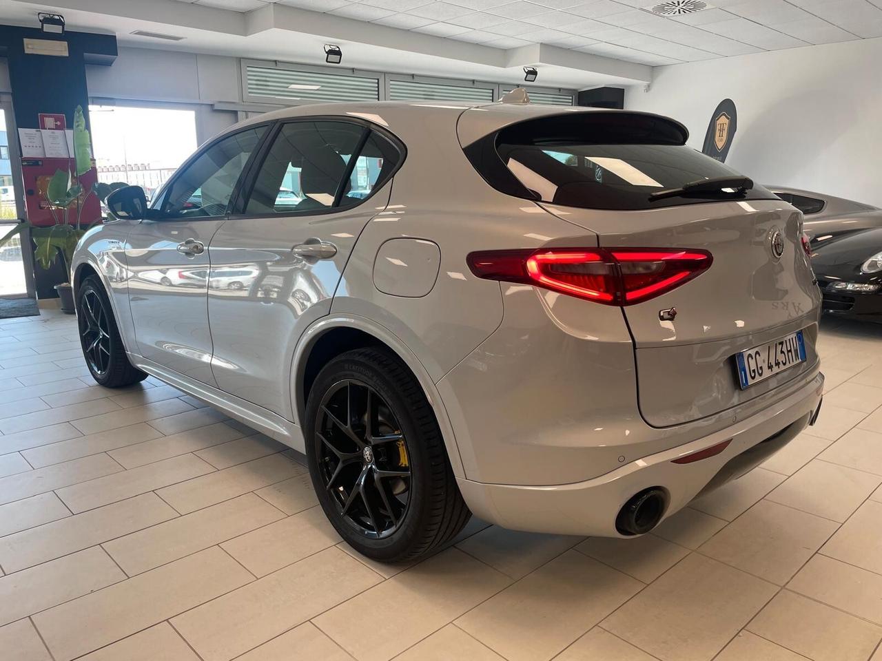 Alfa Romeo Stelvio 2.0 Turbo 280 CV AT8 Q4 Veloce Ufficiale Italiana