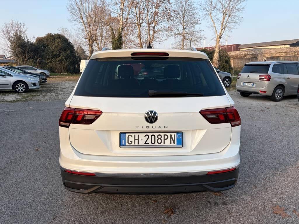 Volkswagen Tiguan 2.0 TDI 150 CV SCR DSG Elegance