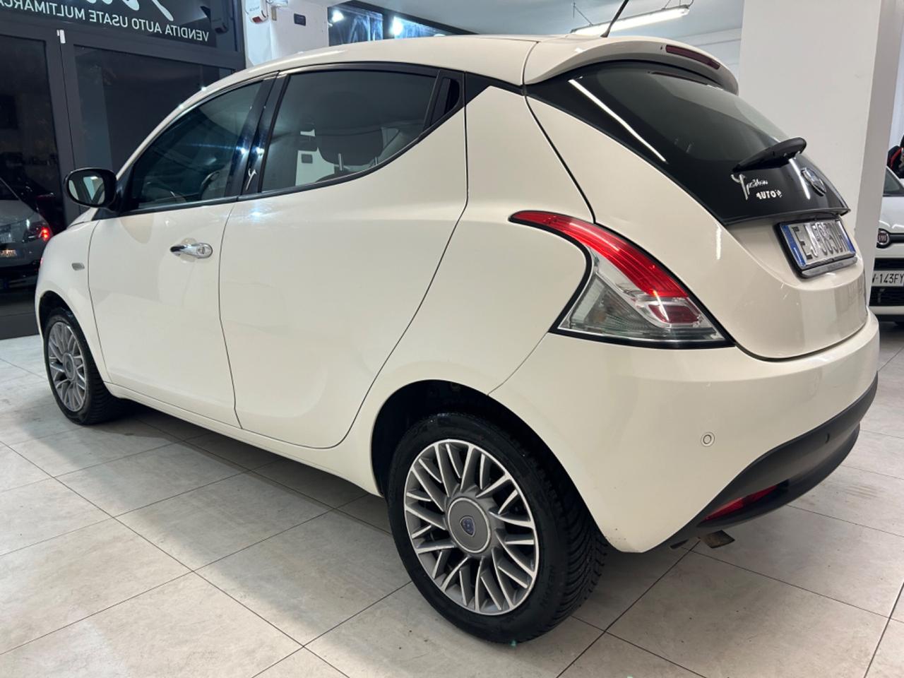 Lancia Ypsilon 1.3 MJT 70 kw 2011 EURO5B