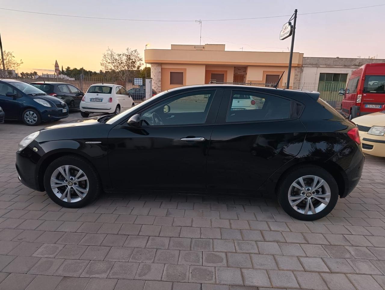 Alfa Romeo Giulietta 1.6 JTD - anno 2013