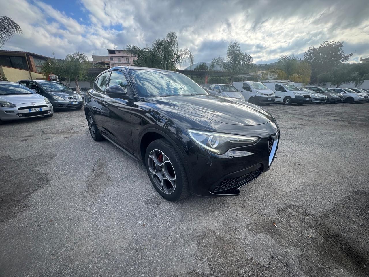 Alfa Romeo Stelvio 2.2 Turbodiesel 210 CV AT8 Q4 Super
