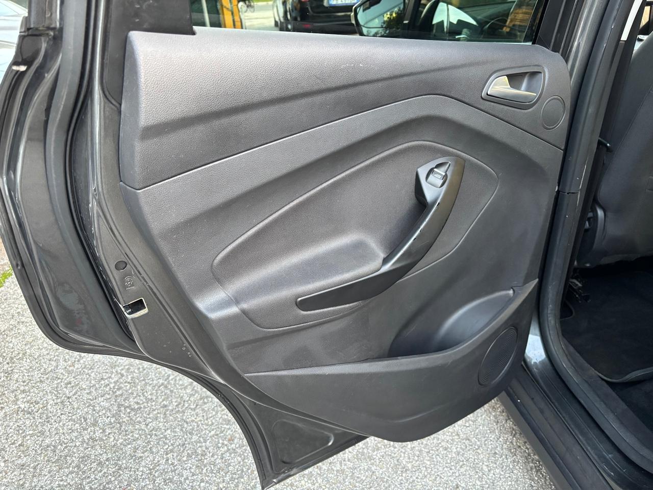 Ford C-Max 1.6 120CV GPL Titanium