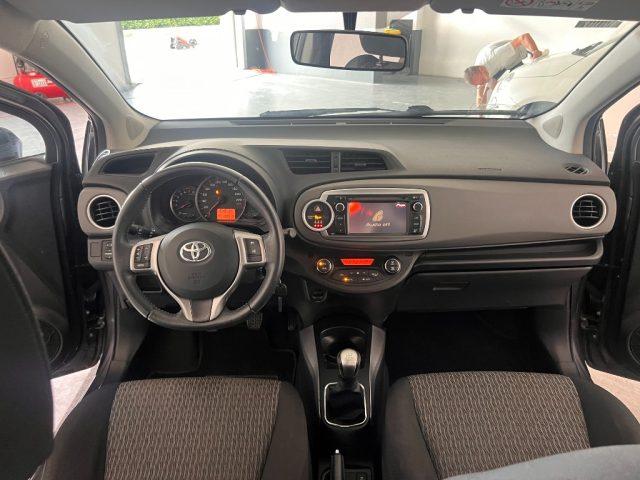 TOYOTA Yaris 1.0 5 porte Lounge