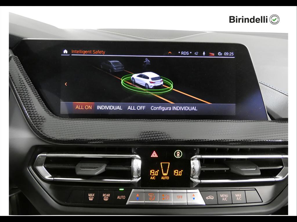 BMW Serie 1 (F40) - 118d 5p. Msport