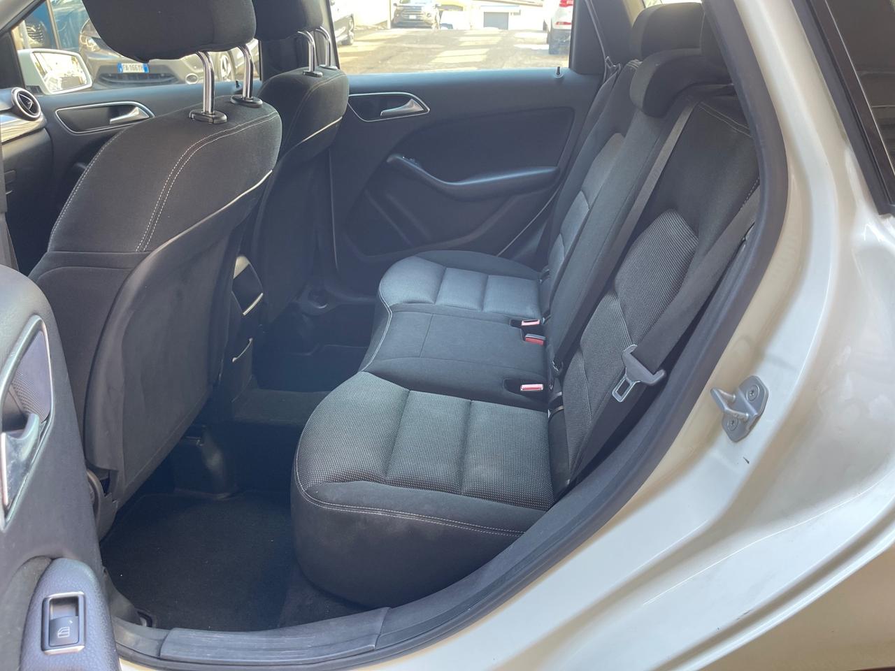 Mercedes-benz B 180 CDI BlueEFFICIENCY Executive