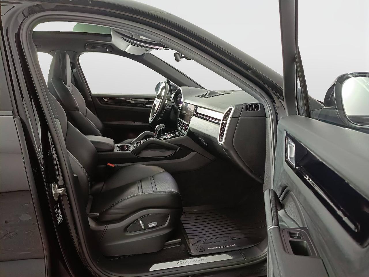 PORSCHE Cayenne Coupe 2019 - Cayenne Coupe 3.0 e-hybrid 5p.ti tiptronic