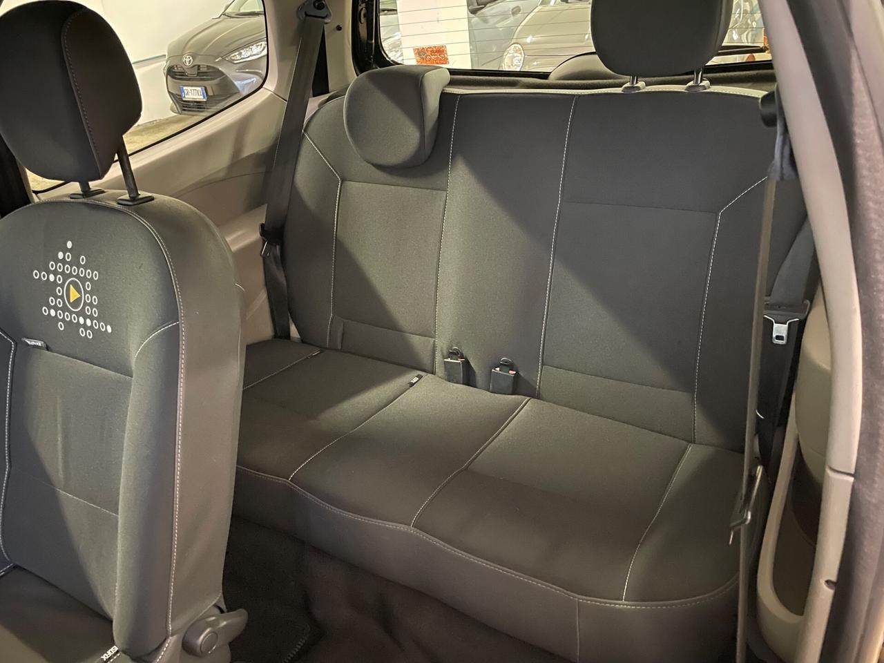 Renault Twingo 1.2 8V Le Iene