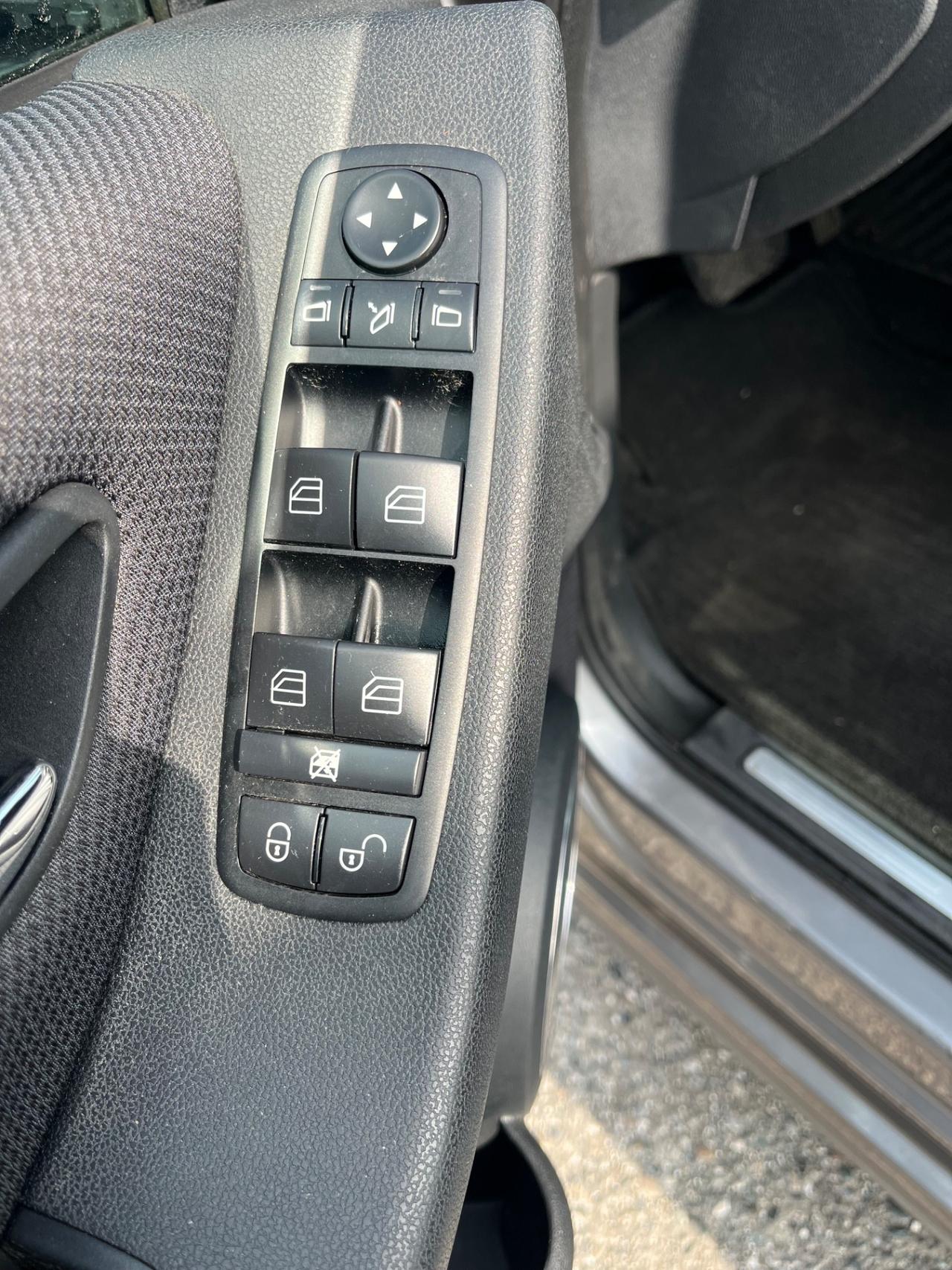 Mercedes-benz A 160 AUTOMATIC Executive