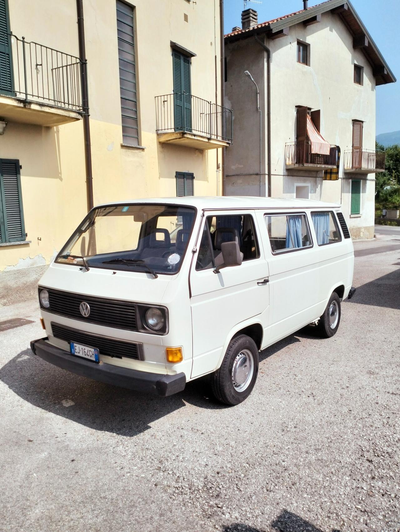 Volkswagen T3 Caravelle Transporter T3 bus 1987 caravelle