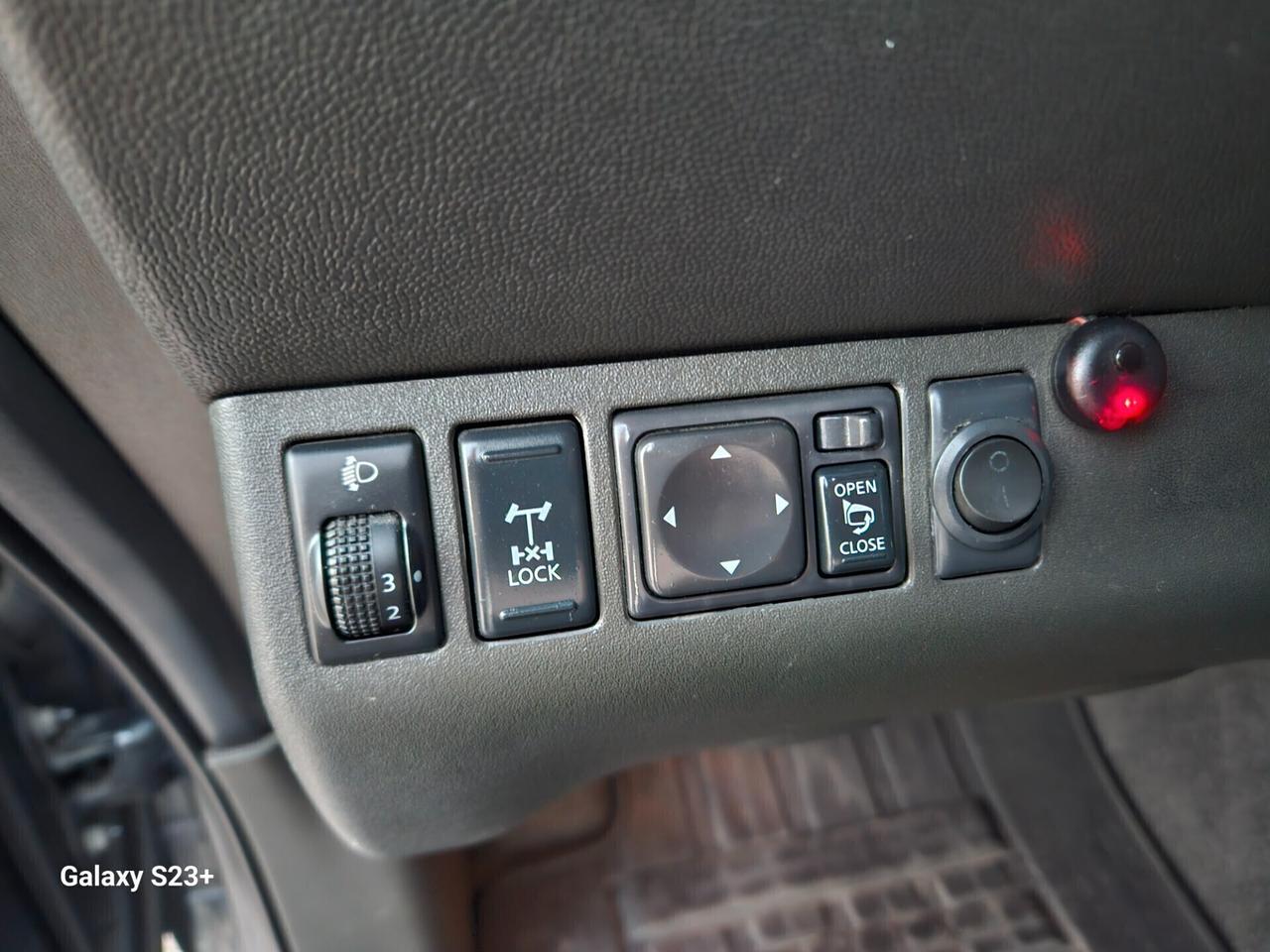 Navara 2.5 dCi 190CV promo/ritiro usato/scambio