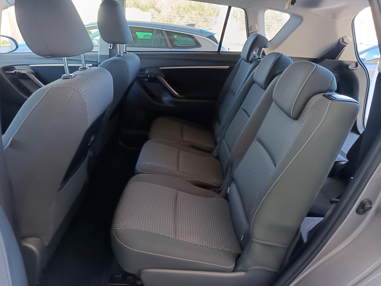 Toyota Verso 1.6 D-4D Style 7 posti