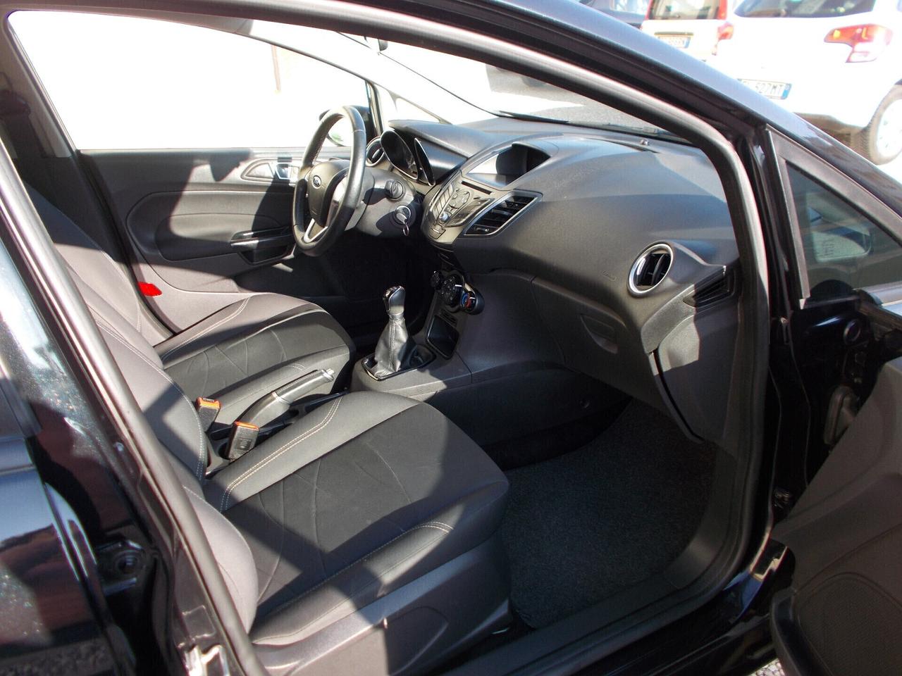 Ford Fiesta 1.5 TDCi 75CV 5 porte Titanium