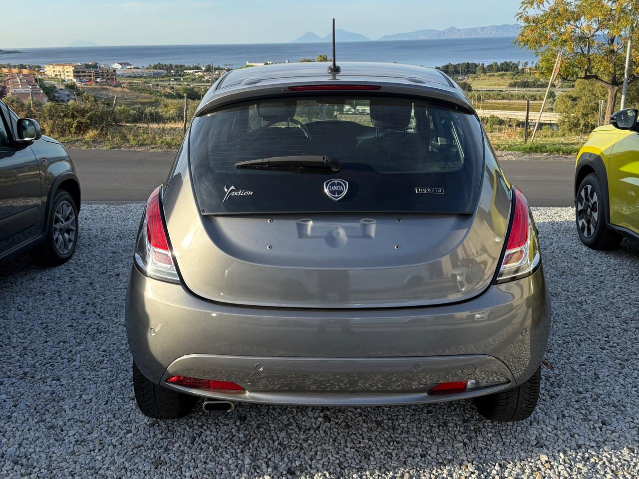 Lancia Ypsilon GOLD 2023 1.0 Hybrid 70 CV 5 porte
