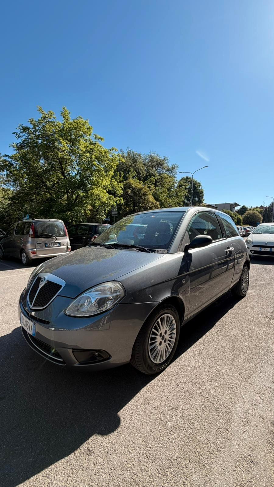 Lancia Ypsilon 1.4 Platino
