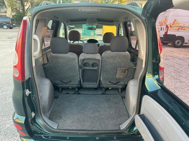 TOYOTA Yaris Verso 1.3i 16V cat Sol
