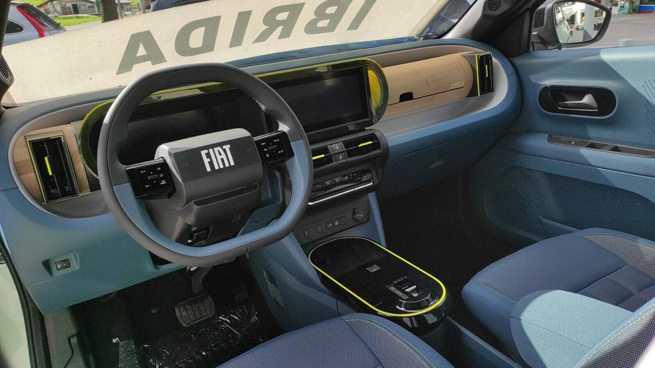 FIAT GRANDE PANDA HYBRID 1.2 AUTOMATICA LA PRIMA