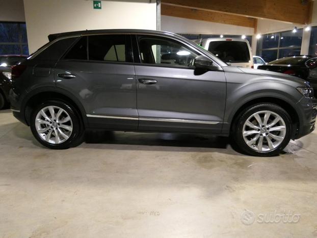 VOLKSWAGEN T-Roc 2.0 TDI SCR 4MOTION Style BlueM