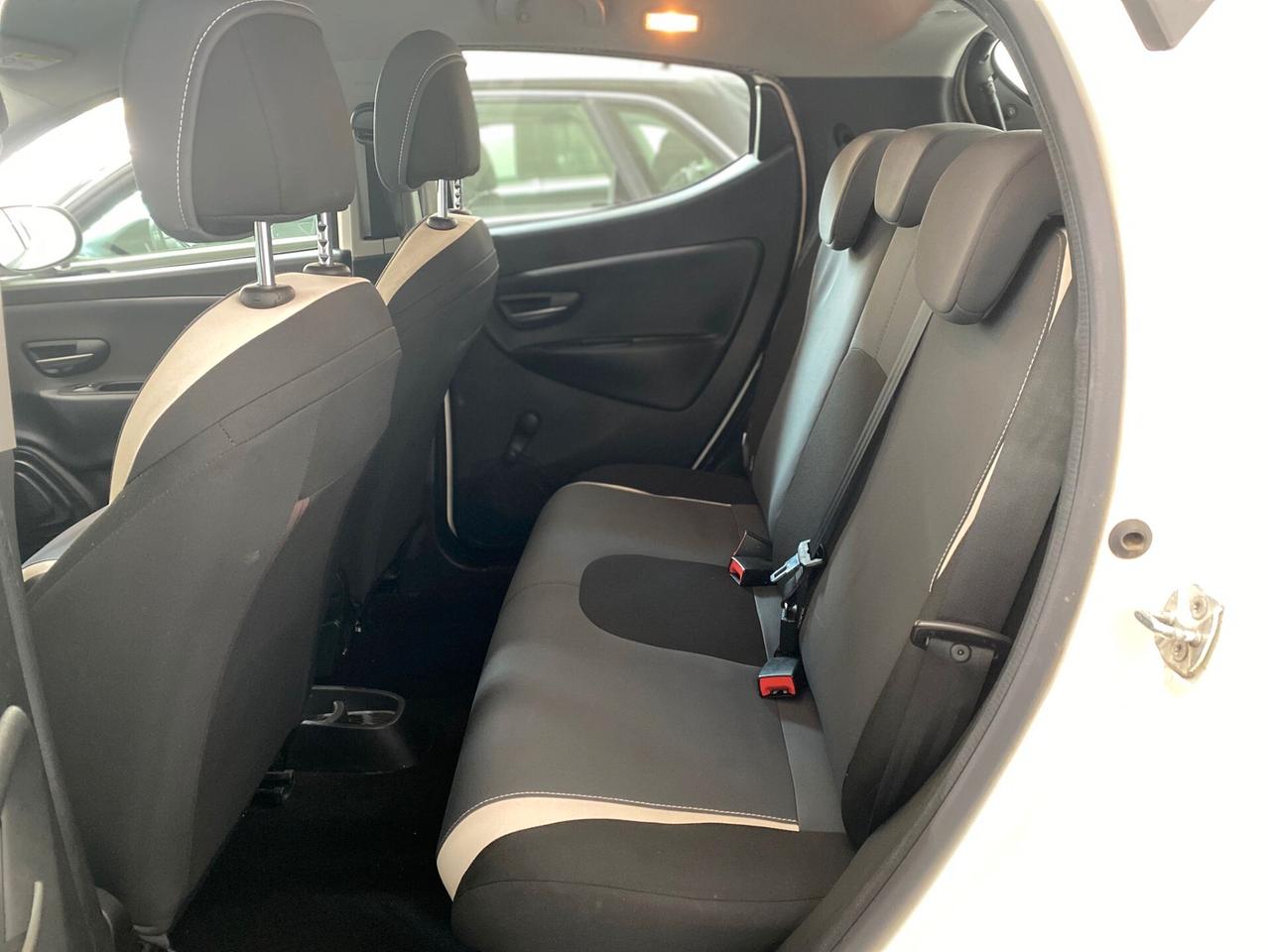 Lancia Ypsilon 1.2 69 CV 5 porte ELLE